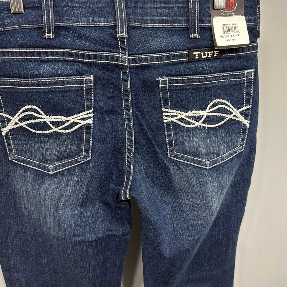 NWT NEW! Cowgirl Tuff Jeans 28 L (35) “Legendary Light”